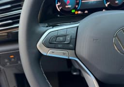 Volkswagen Atlas 2.0T SE w/Technology 4MOTION 2026 — side view