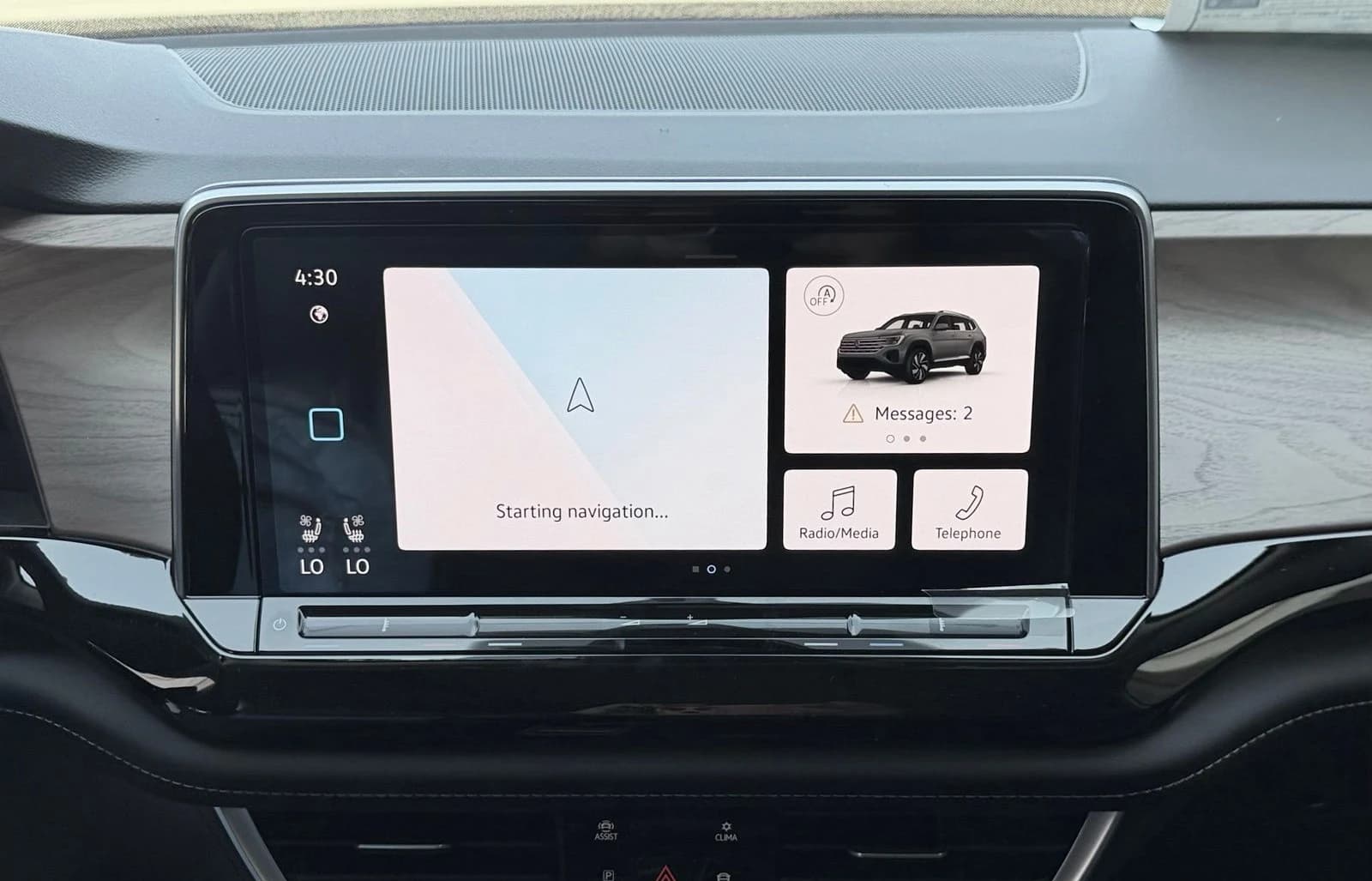 Volkswagen Atlas 2.0T SE w/Technology 4MOTION 2026 — side view
