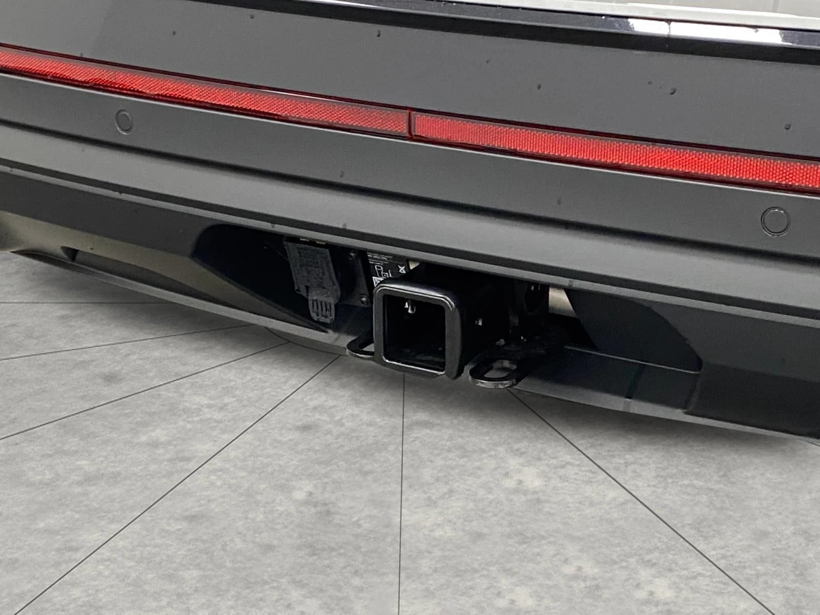 Volkswagen Atlas 2.0T SE w/Technology 4MOTION 2026 — side view