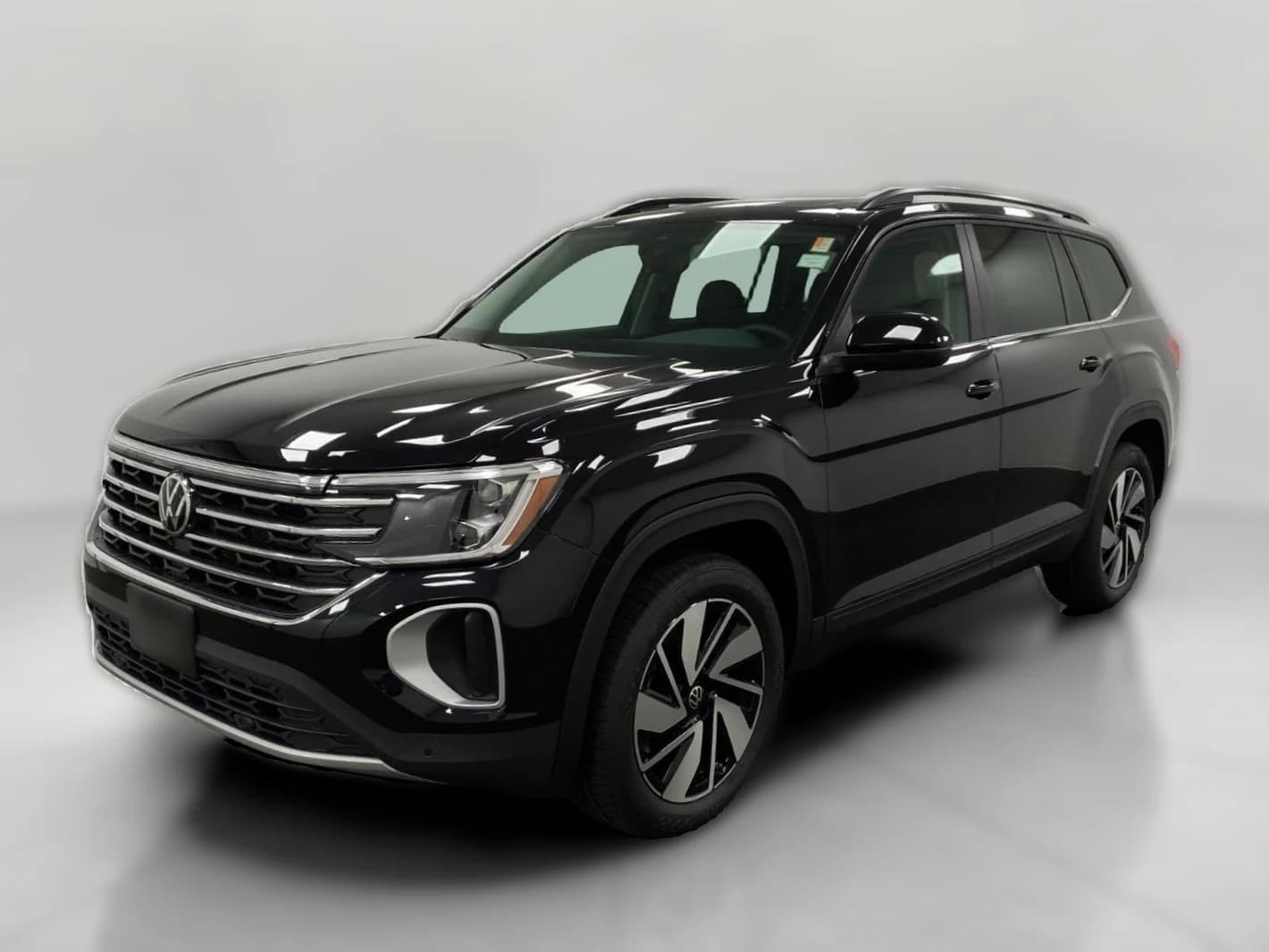 Volkswagen Atlas 2.0T SE w/Technology 4MOTION 2026 — side view