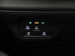 Volkswagen Atlas 2.0T SE w/Technology 4MOTION 2026 — side view