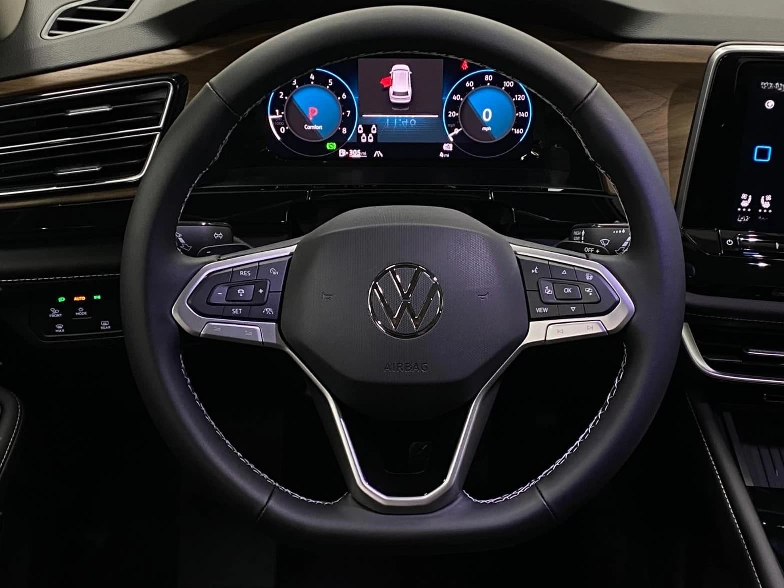 Volkswagen Atlas 2.0T SE w/Technology 4MOTION 2026 — side view