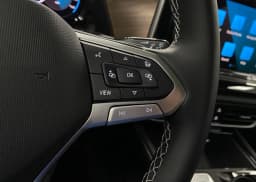 Volkswagen Atlas 2.0T SE w/Technology 4MOTION 2026 — side view