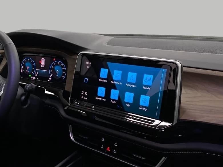 Volkswagen Atlas 2.0T SE w/Technology 4MOTION 2026 — side view