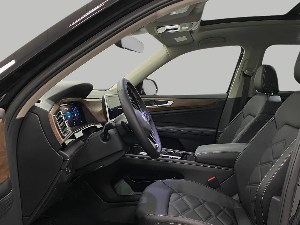 Volkswagen Atlas 2.0T SE w/Technology 4MOTION 2026 — side view