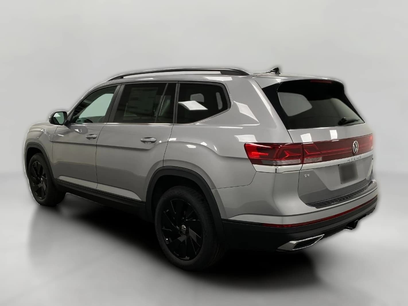 Volkswagen Atlas 2.0T SE w/Technology 4MOTION 2026 — side view