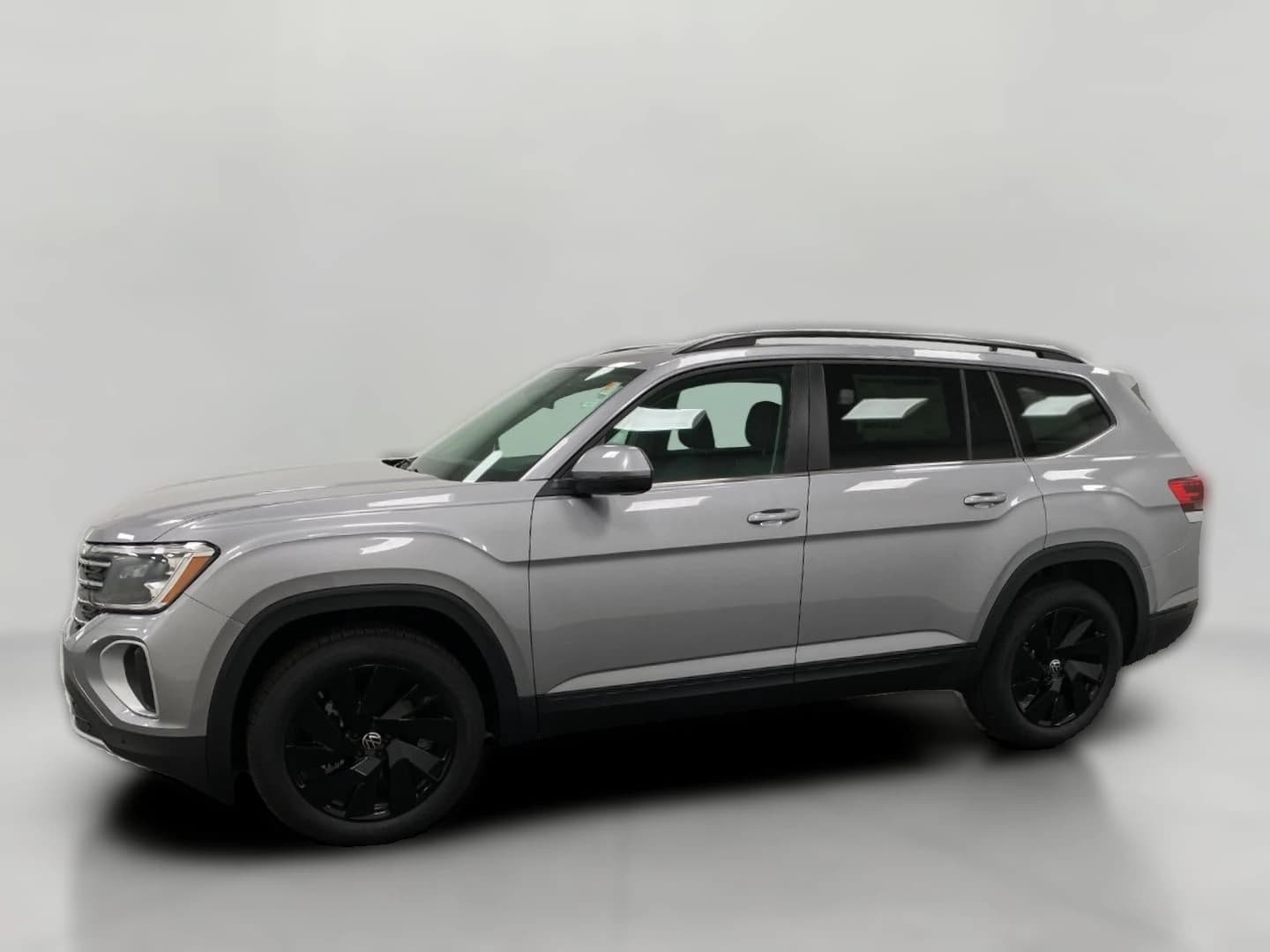 Volkswagen Atlas 2.0T SE w/Technology 4MOTION 2026 — side view