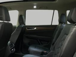 Volkswagen Atlas 2.0T SE w/Technology 4MOTION 2026 — side view