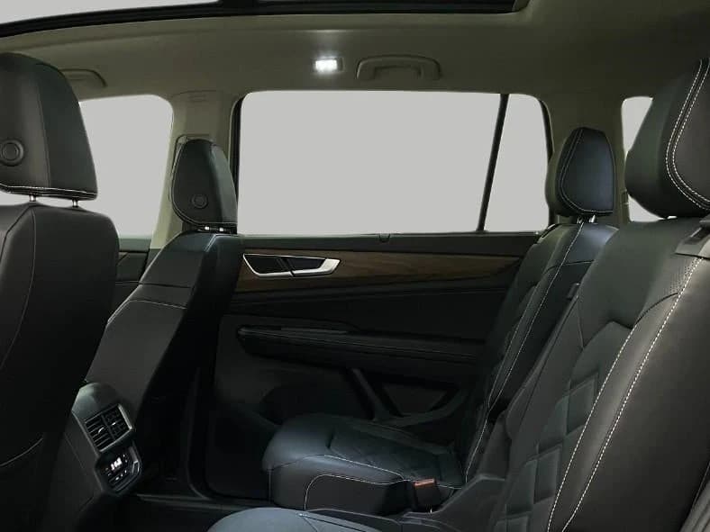 Volkswagen Atlas 2.0T SE w/Technology 4MOTION 2026 — side view