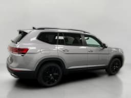 Volkswagen Atlas 2.0T SE w/Technology 4MOTION 2026 — side view