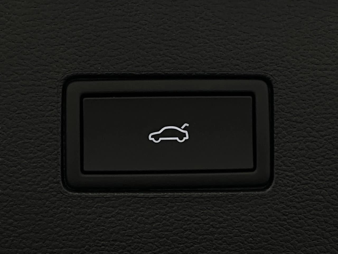 Volkswagen Atlas 2.0T SE w/Technology 4MOTION 2026 — side view