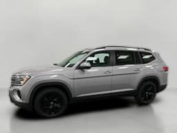 Volkswagen Atlas 2.0T SE w/Technology 4MOTION 2026 — side view