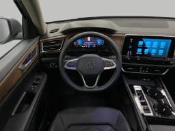 Volkswagen Atlas 2.0T SE w/Technology 4MOTION 2026 — side view