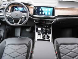 Volkswagen Atlas 2.0T SE w/Technology 4MOTION 2026 — side view