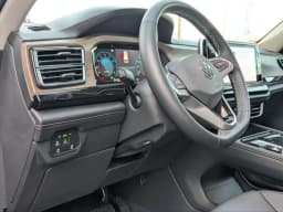 Volkswagen Atlas 2.0T SE w/Technology 4MOTION 2025 — side view
