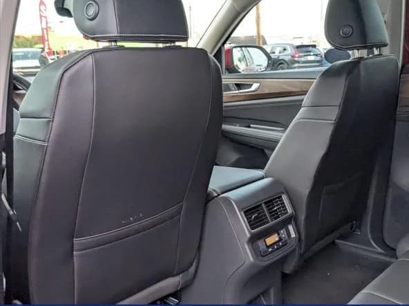 Volkswagen Atlas 2.0T SE w/Technology 4MOTION 2025 — side view