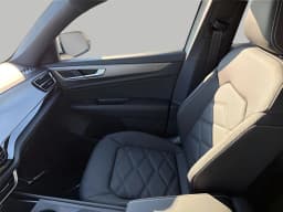 Volkswagen Atlas Cross Sport 2.0T SE 4MOTION 2026 — side view