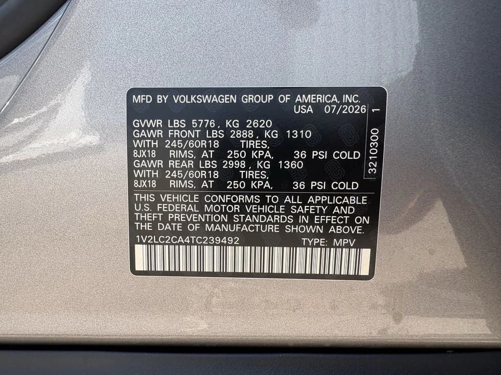 Volkswagen Atlas Cross Sport 2.0T SE 4MOTION 2026 — side view