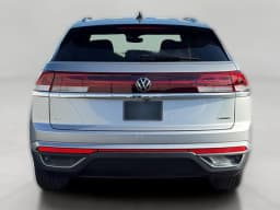 Volkswagen Atlas Cross Sport 2.0T SE 4MOTION 2026 — side view
