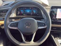 Volkswagen Atlas Cross Sport 2.0T SE 4MOTION 2026 — side view