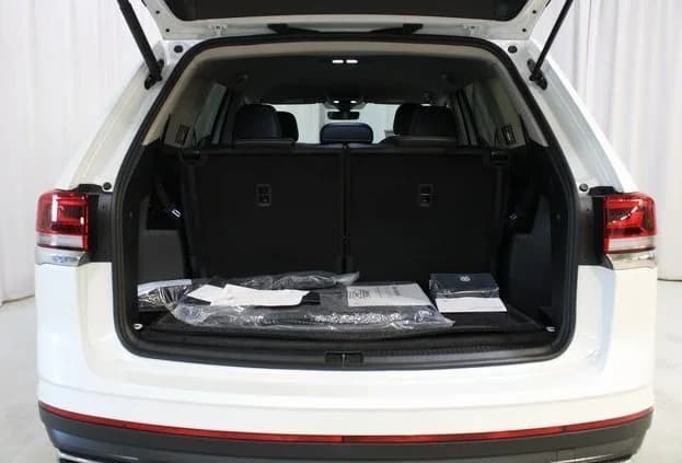 Volkswagen Atlas 2.0T SE 4MOTION 2026 — side view