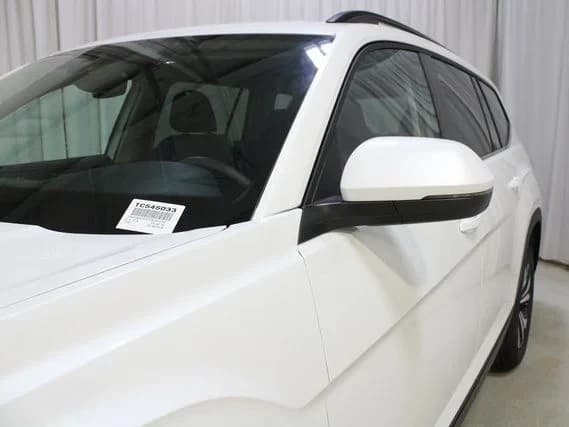 Volkswagen Atlas 2.0T SE 4MOTION 2026 — side view