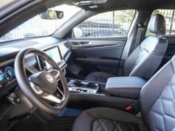 Volkswagen Atlas Cross Sport 2.0T SE w/Technology FWD 2026 — side view
