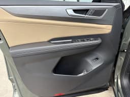 Volkswagen Atlas Cross Sport 2.0T SE w/Technology FWD 2026 — side view