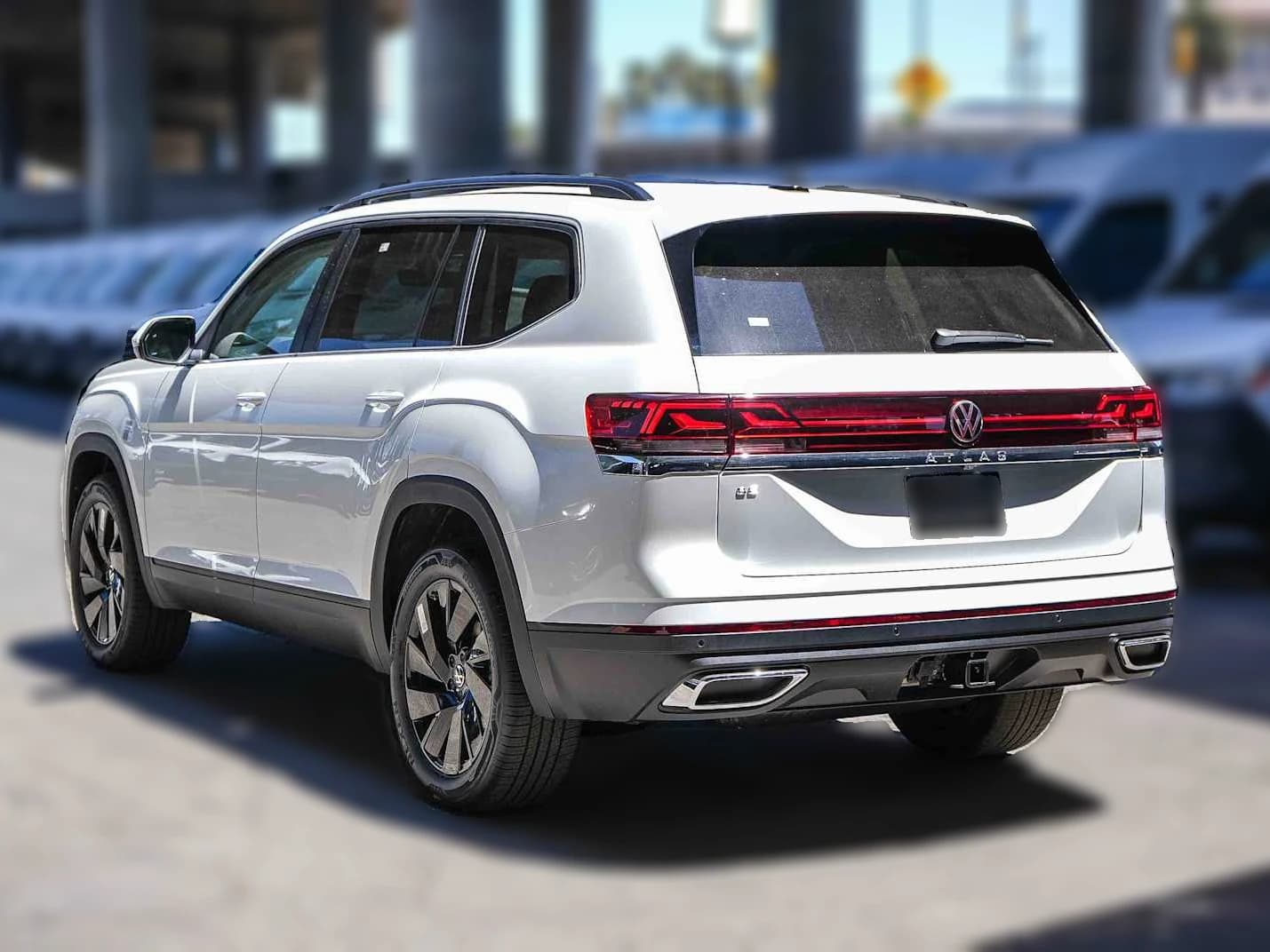 Volkswagen Atlas 2.0T SE w/Technology FWD 2026 — side view