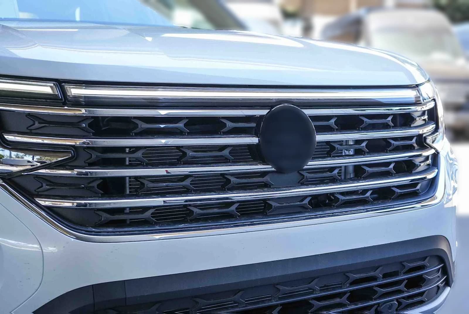 Volkswagen Atlas 2.0T SE w/Technology FWD 2026 — side view