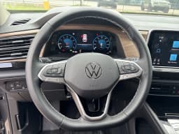 Volkswagen Atlas 2.0T SE w/Technology FWD 2025 — side view