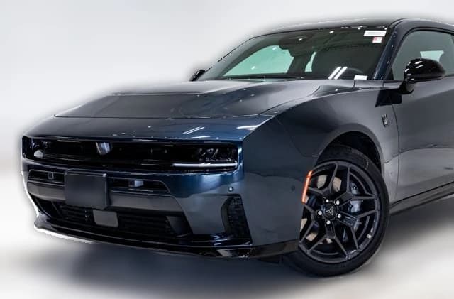 Dodge Charger Scat Pack 2-Door AWD 2026 — side view
