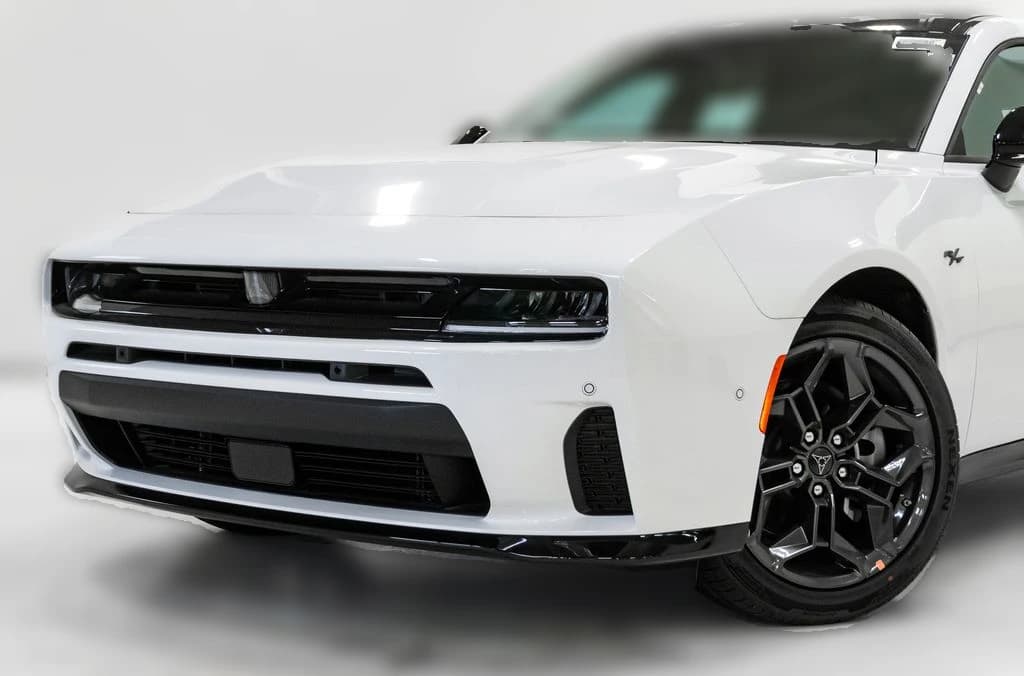 Dodge Charger R/T 4-Door AWD 2026 — side view