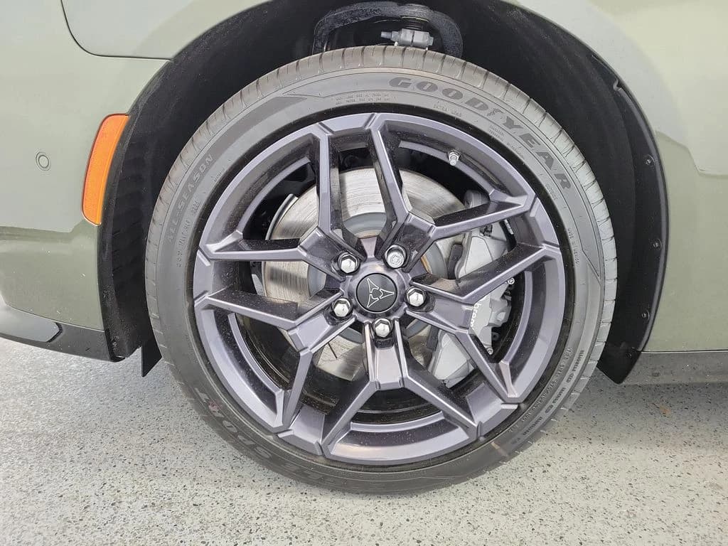 Dodge Charger Scat Pack 4-Door AWD 2026 — side view
