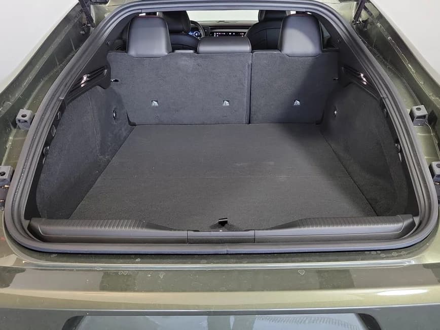 Dodge Charger Scat Pack 4-Door AWD 2026 — side view