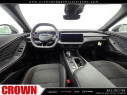 Dodge Charger Daytona Scat Pack 4-Door AWD 2026 — side view