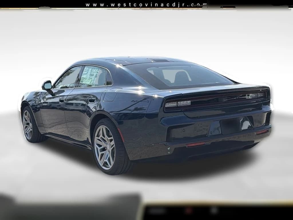 Dodge Charger Daytona Scat Pack 4-Door AWD 2026 — side view