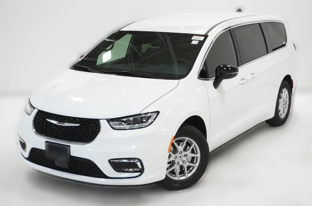 Chrysler Pacifica Select FWD 2026 — side view