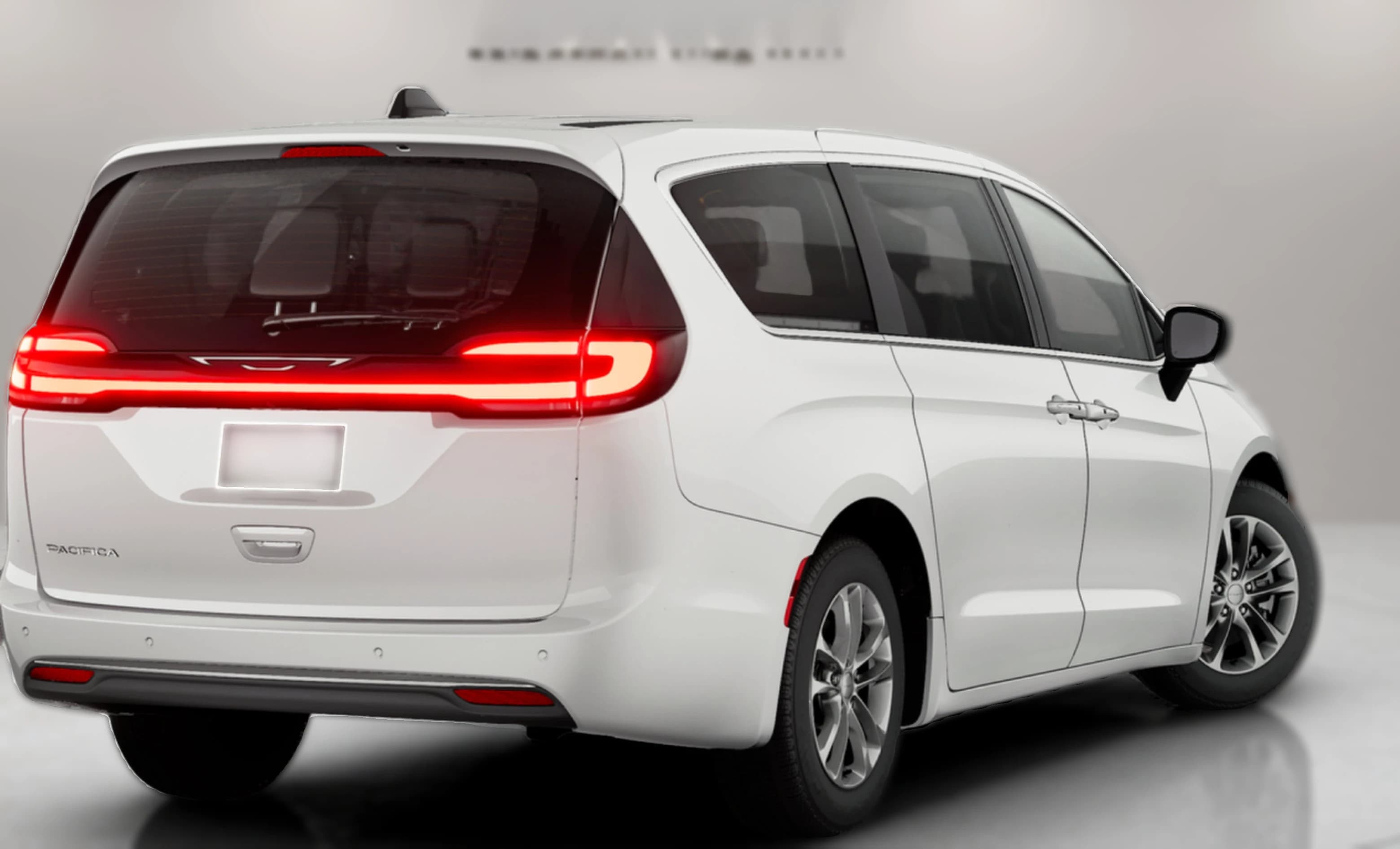 Chrysler Pacifica Select FWD 2027 — side view