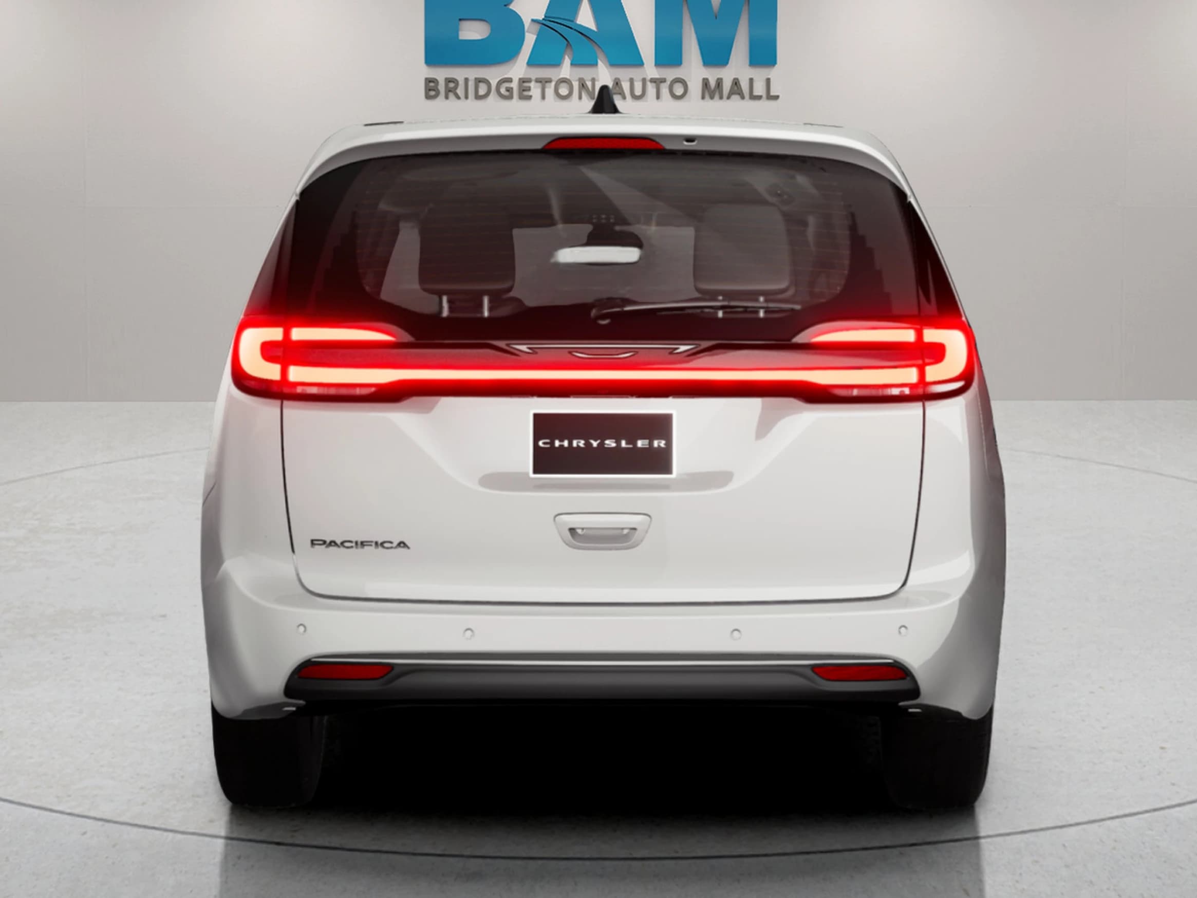 Chrysler Pacifica Select FWD 2027 — side view