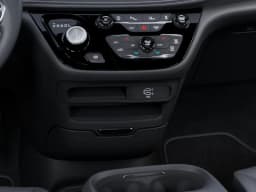Chrysler Pacifica Select FWD 2026 — side view