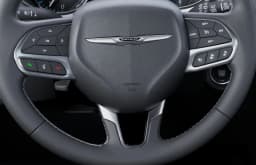 Chrysler Pacifica Select FWD 2026 — side view