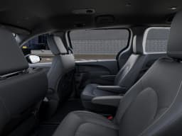 Chrysler Pacifica Select FWD 2026 — side view