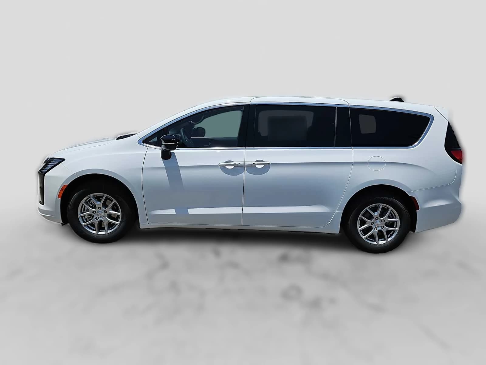 Chrysler Pacifica Select FWD 2027 — side view