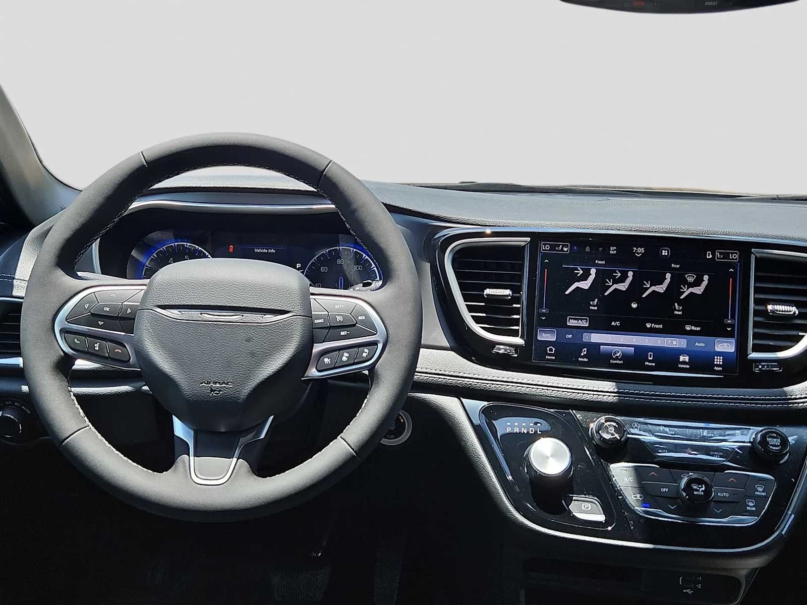 Chrysler Pacifica Select FWD 2027 — side view