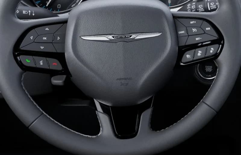 Chrysler Pacifica Select FWD 2026 — side view