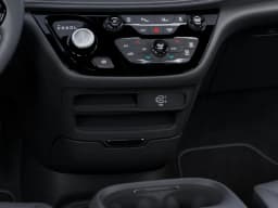 Chrysler Pacifica Select FWD 2026 — side view