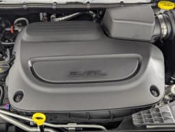 Chrysler Pacifica Select FWD 2026 — side view