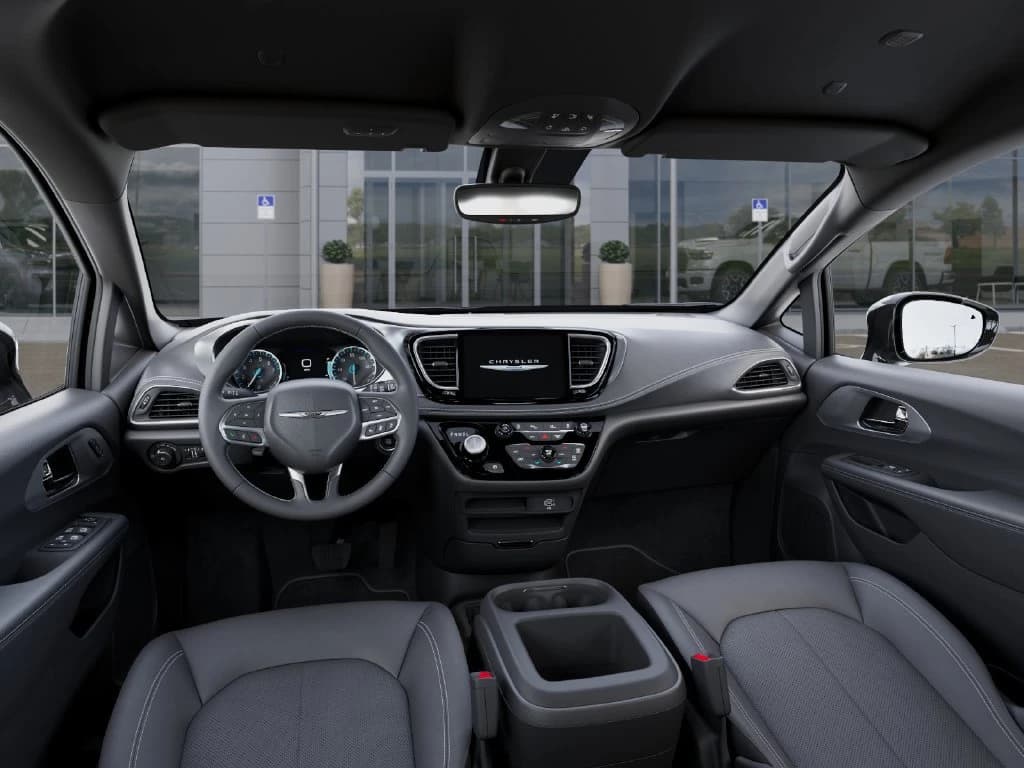 Chrysler Pacifica Select FWD 2026 — side view