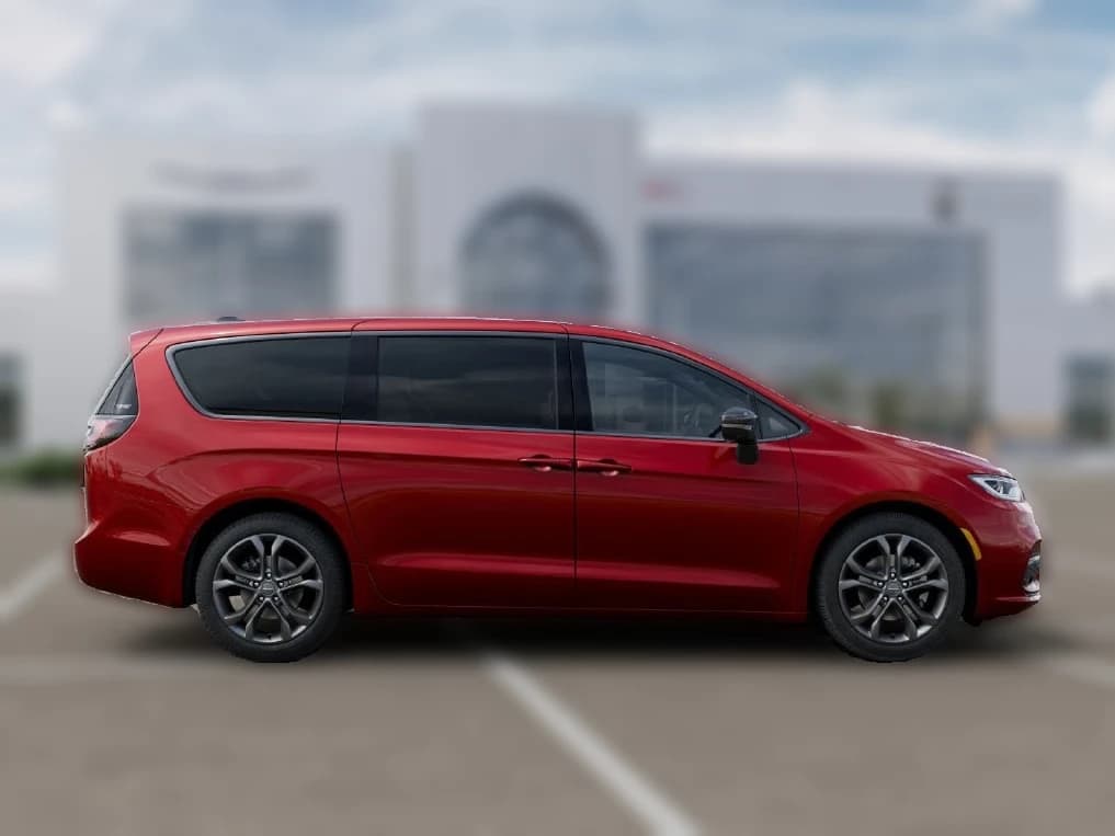 Chrysler Pacifica Select FWD 2026 — side view